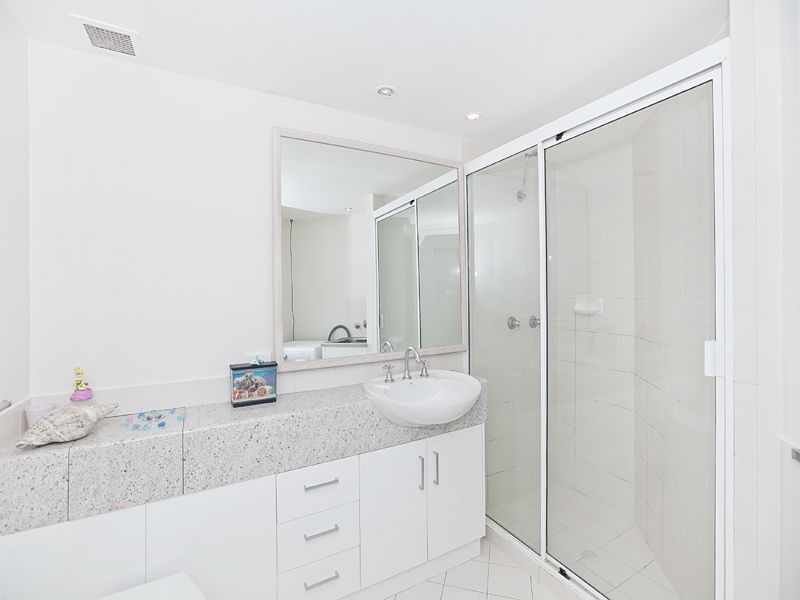 5/212 Sir Fred Schonell Drive, St Lucia QLD 4067