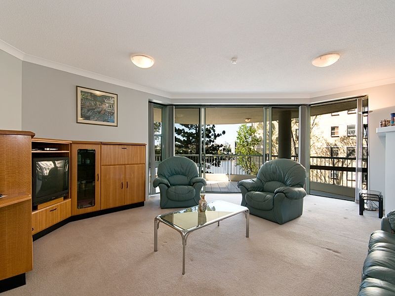 12/72 Macquarie Street, St Lucia QLD 4067