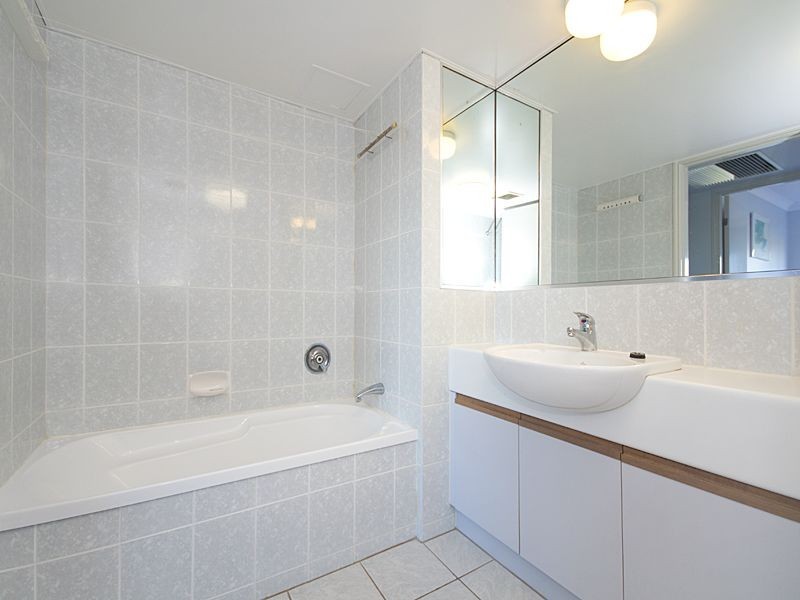 12/72 Macquarie Street, St Lucia QLD 4067