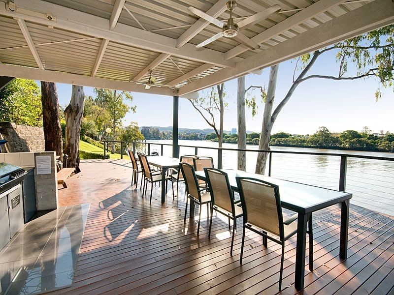 12/72 Macquarie Street, St Lucia QLD 4067