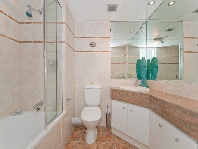 64/24 Dunmore Terrace, Auchenflower QLD 4066