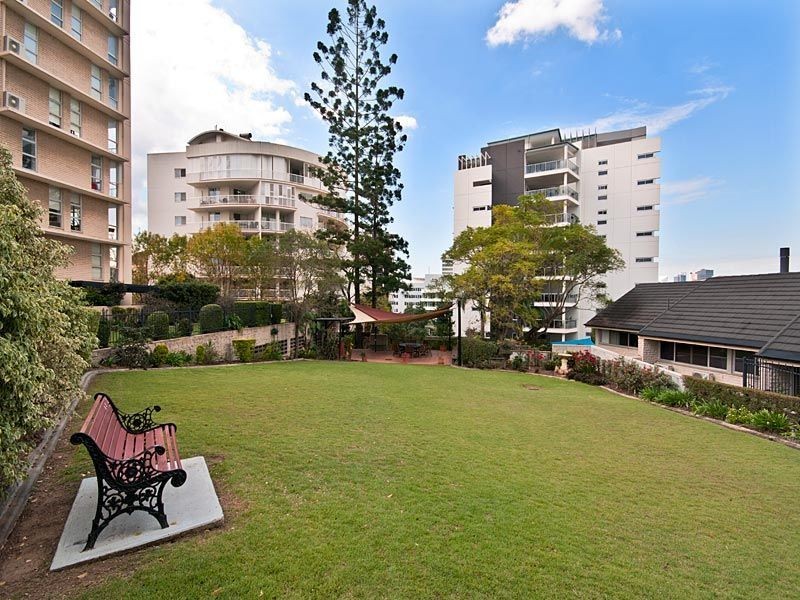 64/24 Dunmore Terrace, Auchenflower QLD 4066