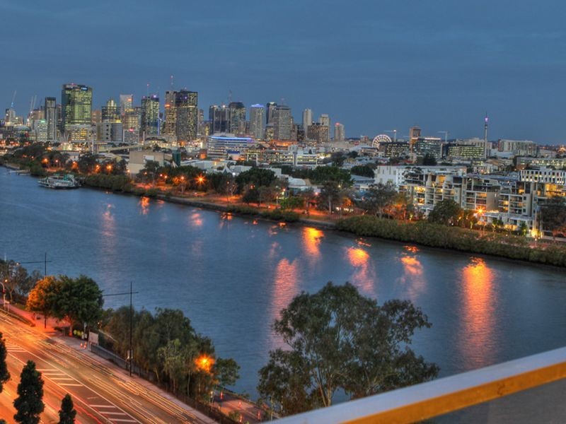 64/24 Dunmore Terrace, Auchenflower QLD 4066