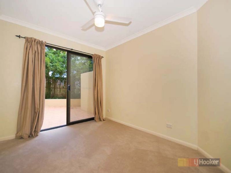 3/121 Sir Fred Schonell Drive, St Lucia QLD 4067