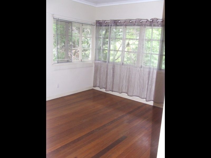 45 Iona Terrace, Taringa QLD 4068