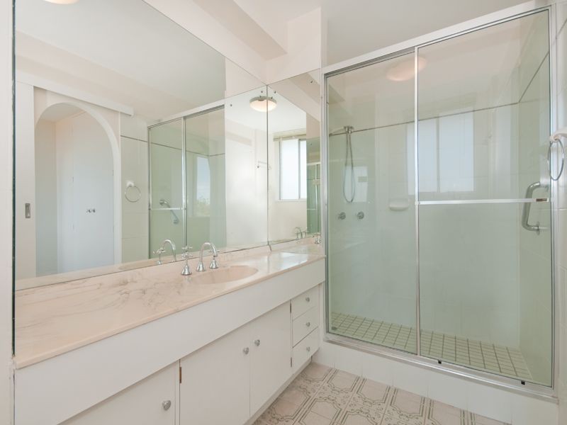 12/2 Sandford Street, St Lucia QLD 4067