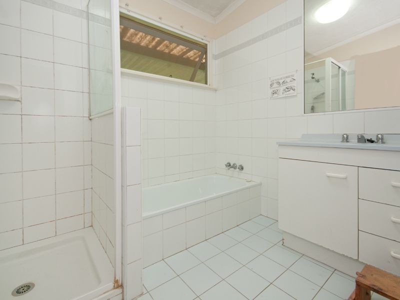 13 Pictavia Street, Toowong QLD 4066