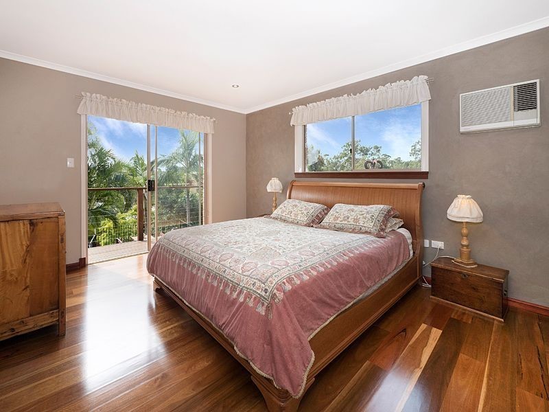 18 Ironbark Place, Bellbowrie QLD 4070