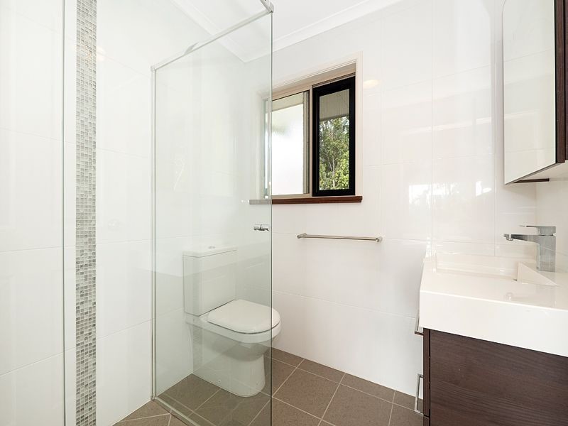 18 Ironbark Place, Bellbowrie QLD 4070