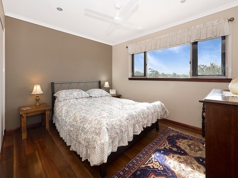 18 Ironbark Place, Bellbowrie QLD 4070