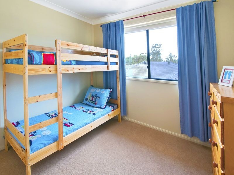 1 Hendos Place, Moggill QLD 4070