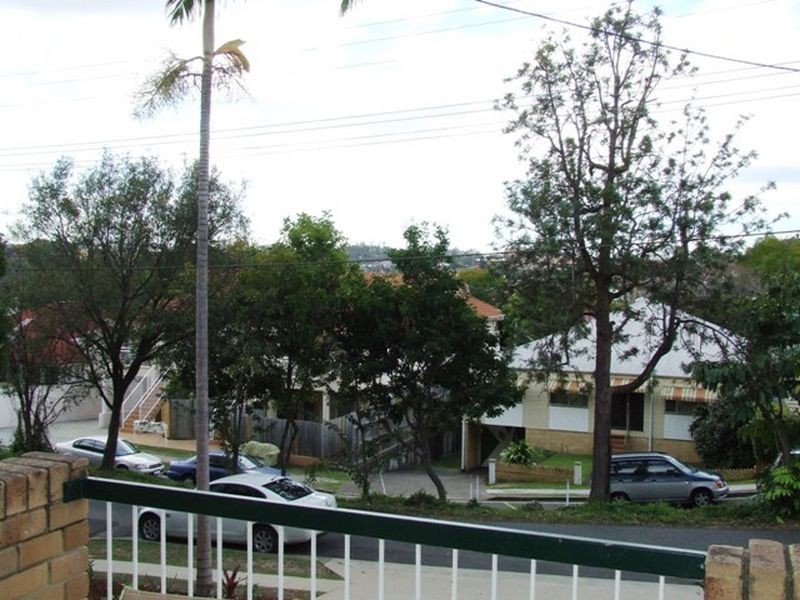 2/18 Lima Street, Auchenflower QLD 4066