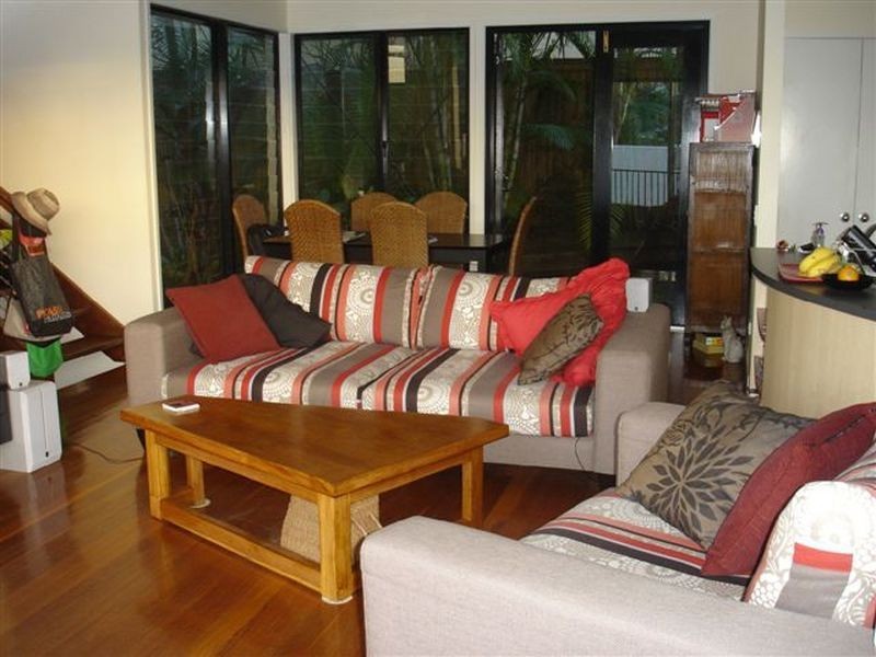 2/39 Prospect Terrace, St Lucia QLD 4067