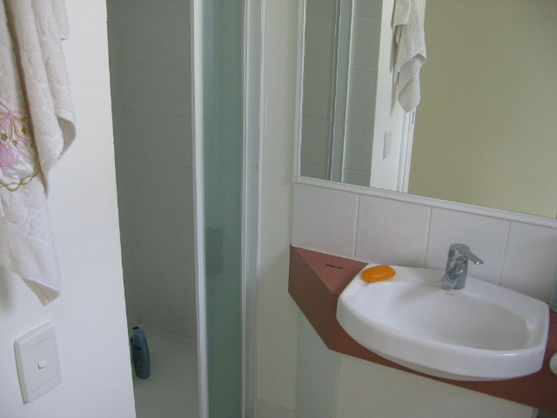 2/39 Prospect Terrace, St Lucia QLD 4067