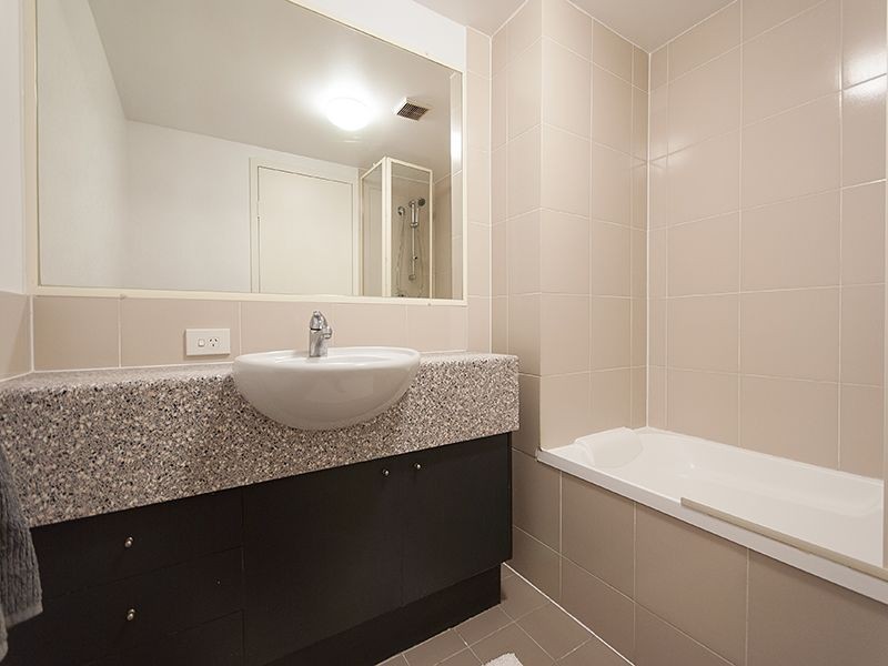 8/62 High Street, Toowong QLD 4066