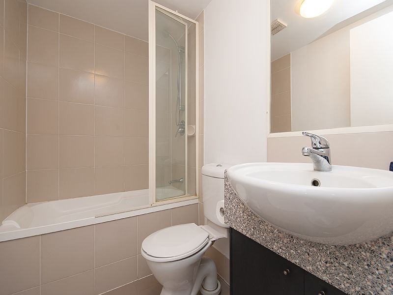 8/62 High Street, Toowong QLD 4066