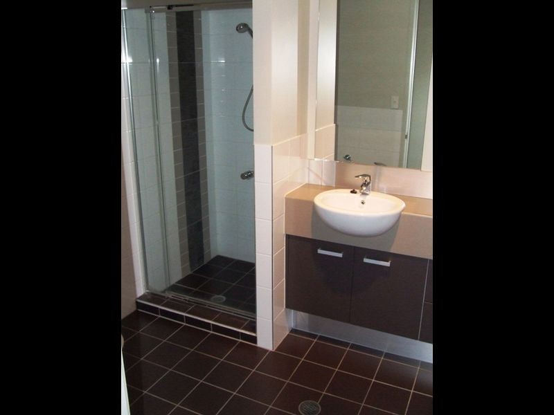 4/1 Sovereign Street, Indooroopilly QLD 4068