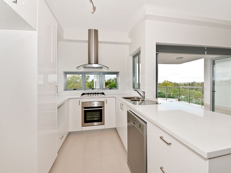 602/30 Riverview Terrace, Indooroopilly QLD 4068