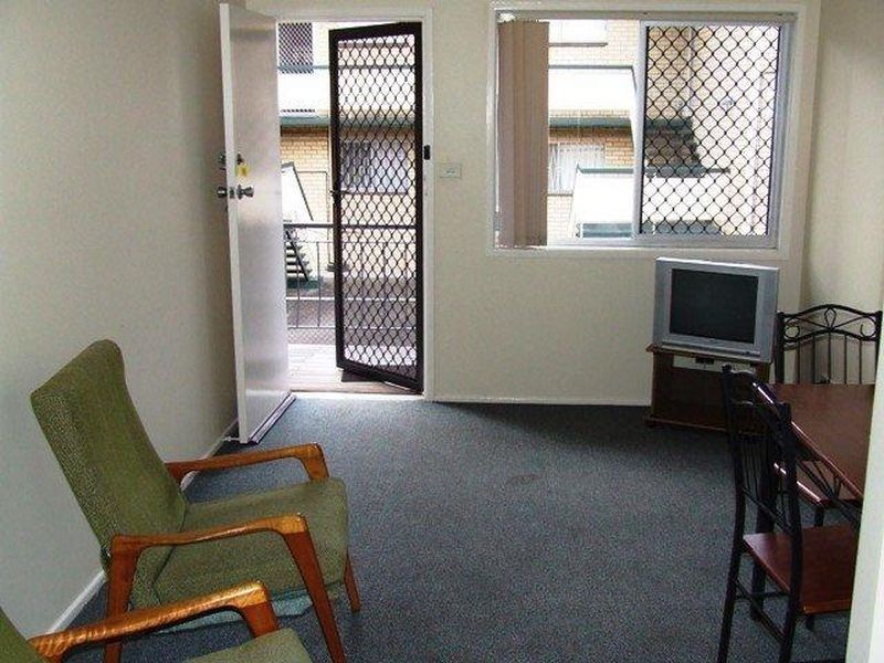 3/153 Clarence Road, Indooroopilly QLD 4068