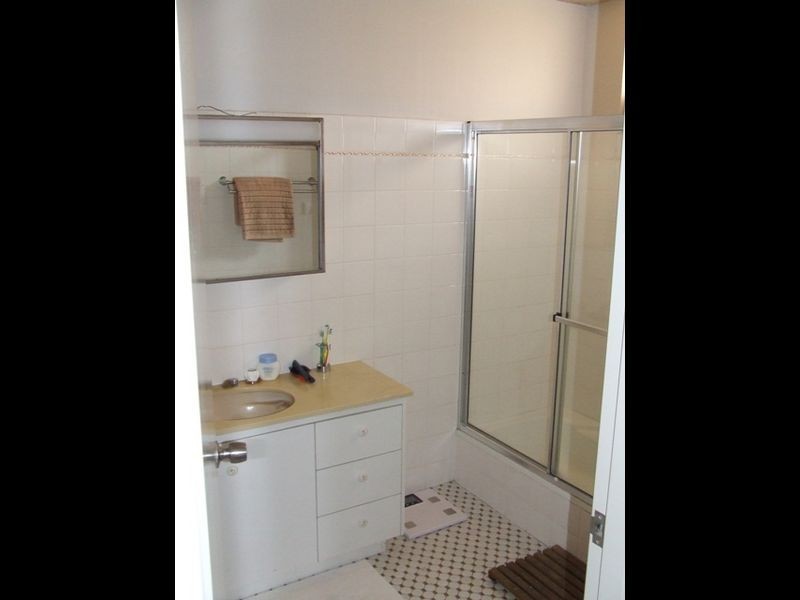 2/42 Dunmore Terrace, Auchenflower QLD 4066