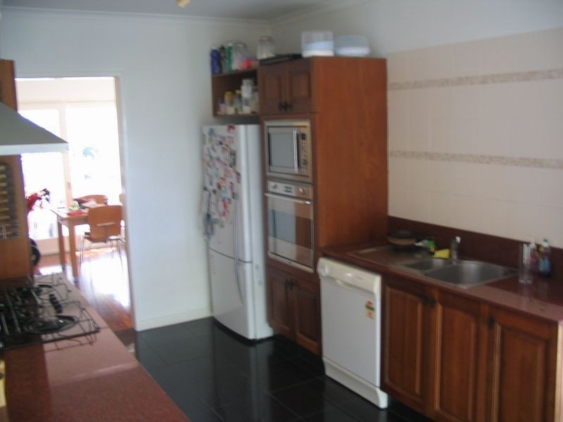 32 Wongabel Street, Kenmore QLD 4069