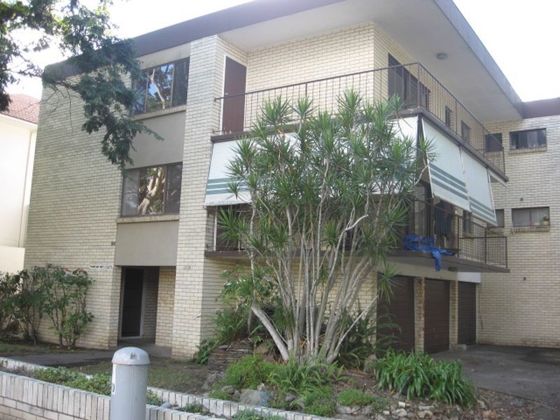 4/222 Sir Fred Schonell Drive, St Lucia QLD 4067