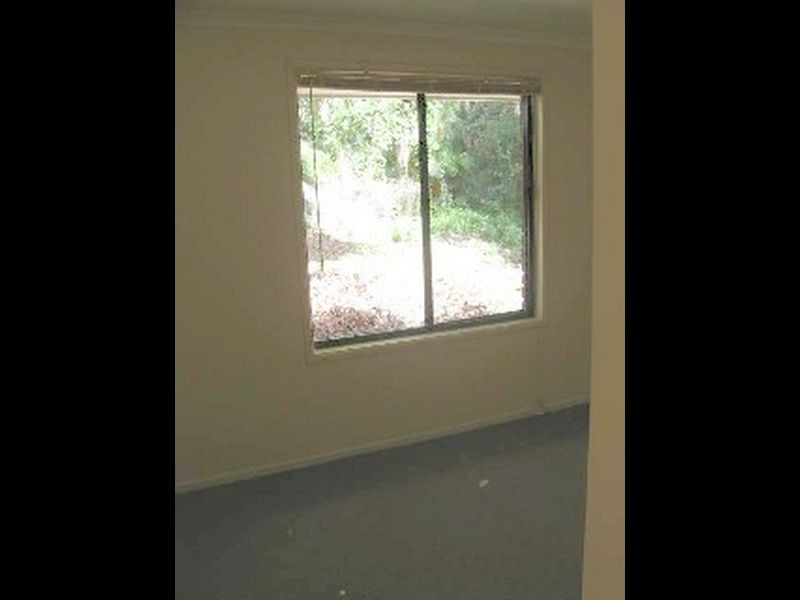 5 Ootana Street, Chapel Hill QLD 4069