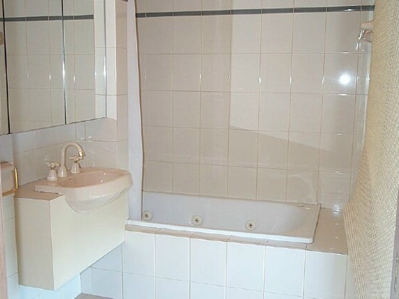 2/1 Bellevue Terrace, St Lucia QLD 4067