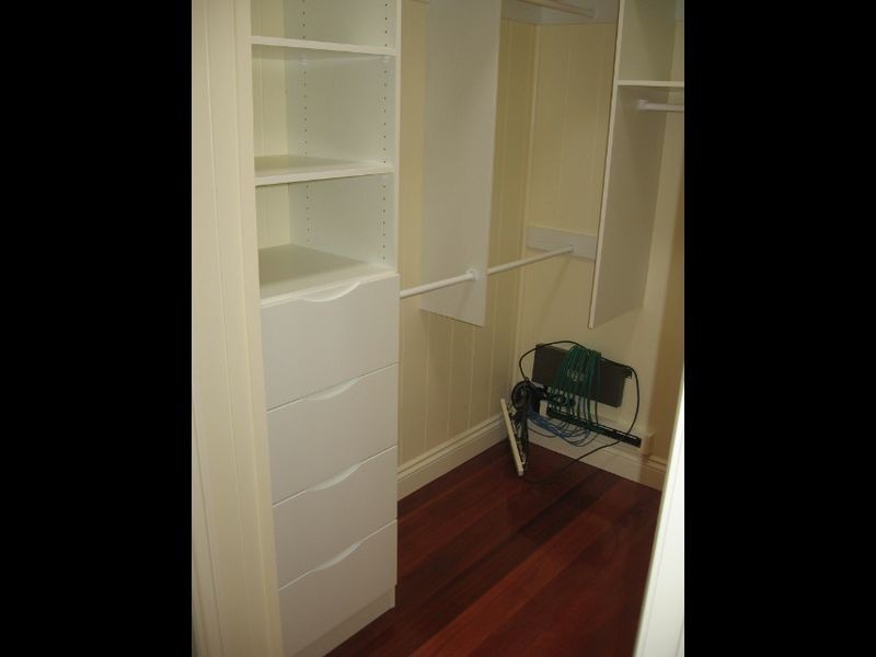 16 Greenlaw Street, Indooroopilly QLD 4068