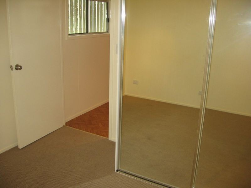 16 Greenlaw Street, Indooroopilly QLD 4068