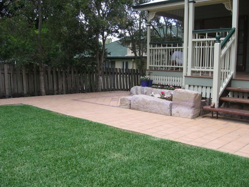 16 Greenlaw Street, Indooroopilly QLD 4068