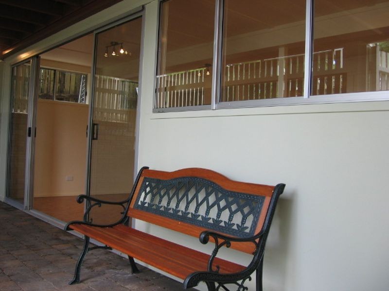 16 Greenlaw Street, Indooroopilly QLD 4068