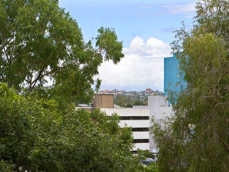 12/36 Holland Street, Toowong QLD 4066