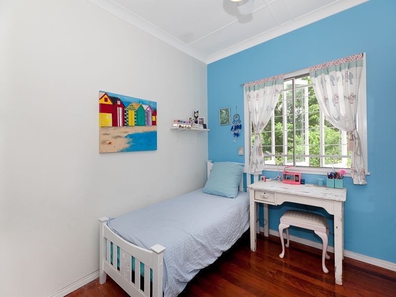 71 Iona Terrace, Taringa QLD 4068