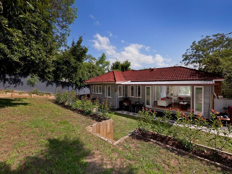 71 Iona Terrace, Taringa QLD 4068