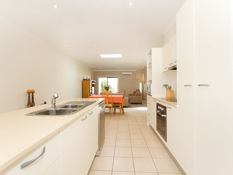 10/98 Joseph Avenue, Moggill QLD 4070