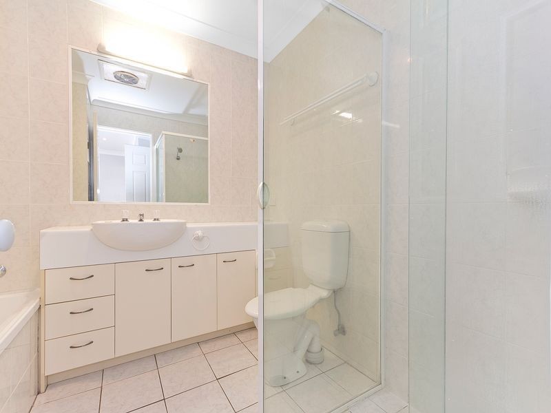 2/45 Brisbane Street, Toowong QLD 4066