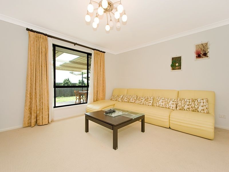 53 Joseph Avenue, Moggill QLD 4070