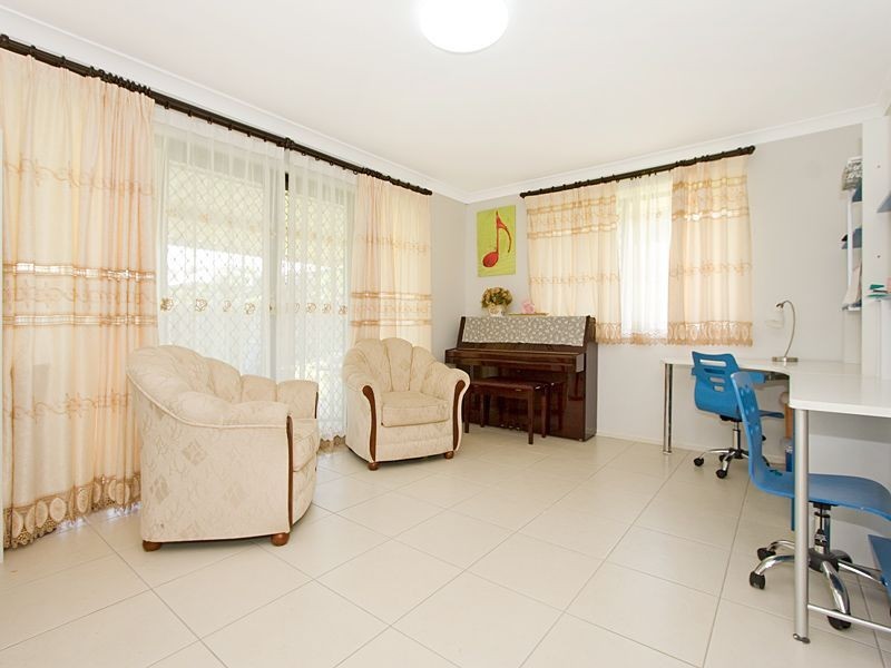 53 Joseph Avenue, Moggill QLD 4070