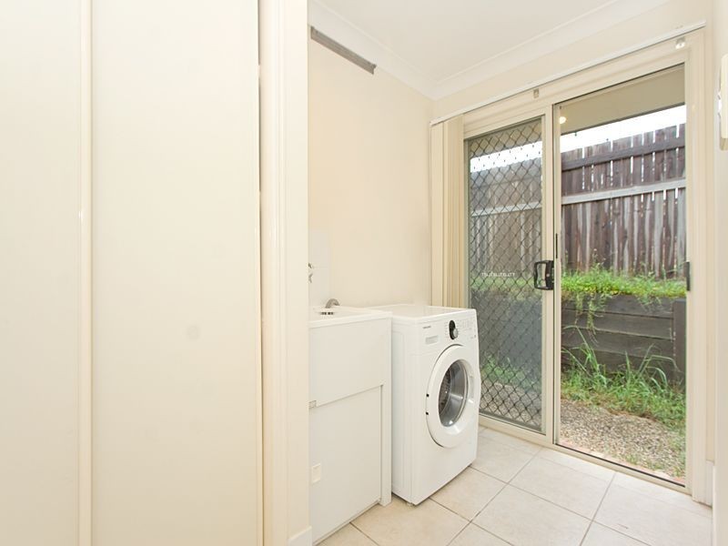 24 Redunca Place, Moggill QLD 4070