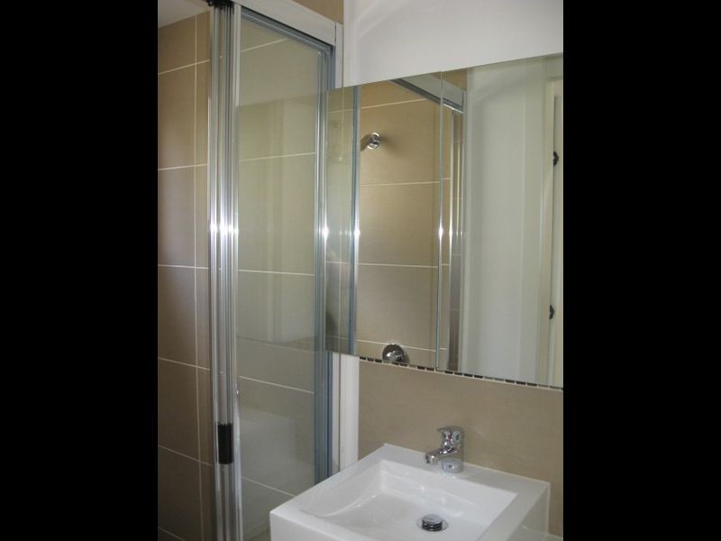 61 Douglas Street, St Lucia QLD 4067