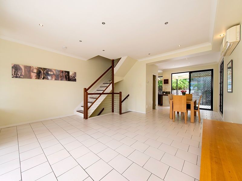 35A Cunningham Street, Taringa QLD 4068