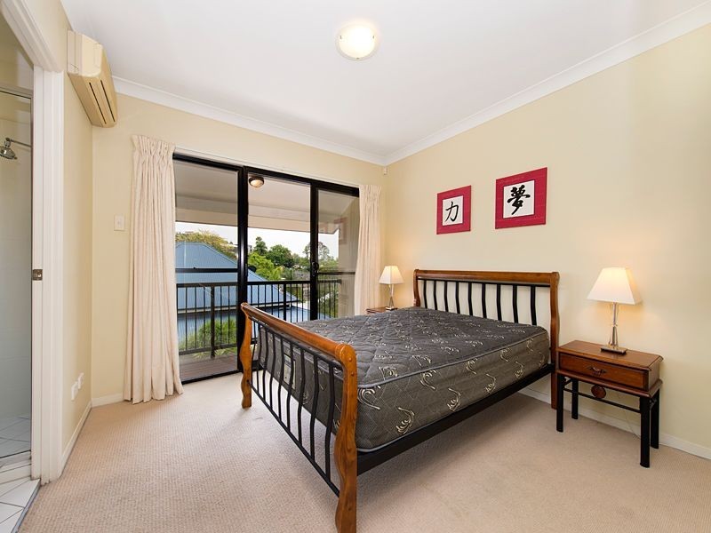 35A Cunningham Street, Taringa QLD 4068