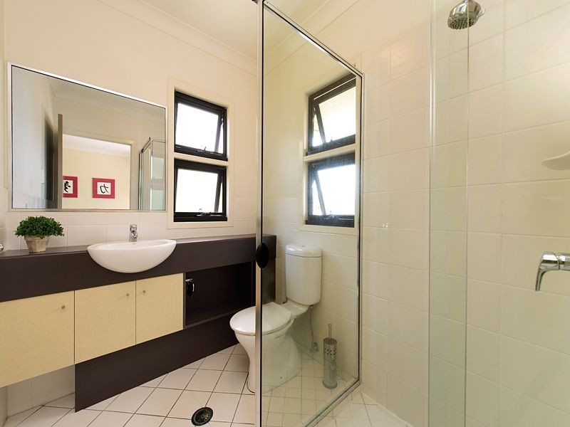 35A Cunningham Street, Taringa QLD 4068