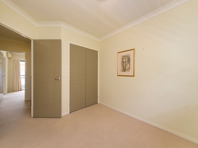 35A Cunningham Street, Taringa QLD 4068