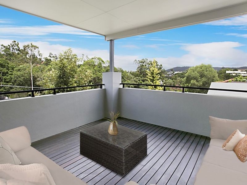 2/76 Armadale Street, St Lucia QLD 4067