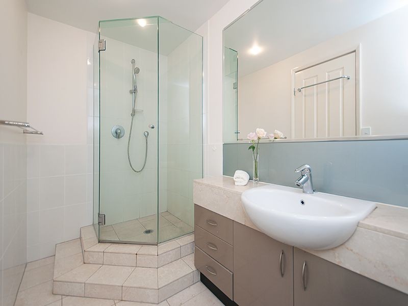 182/7 Land Street, Toowong QLD 4066