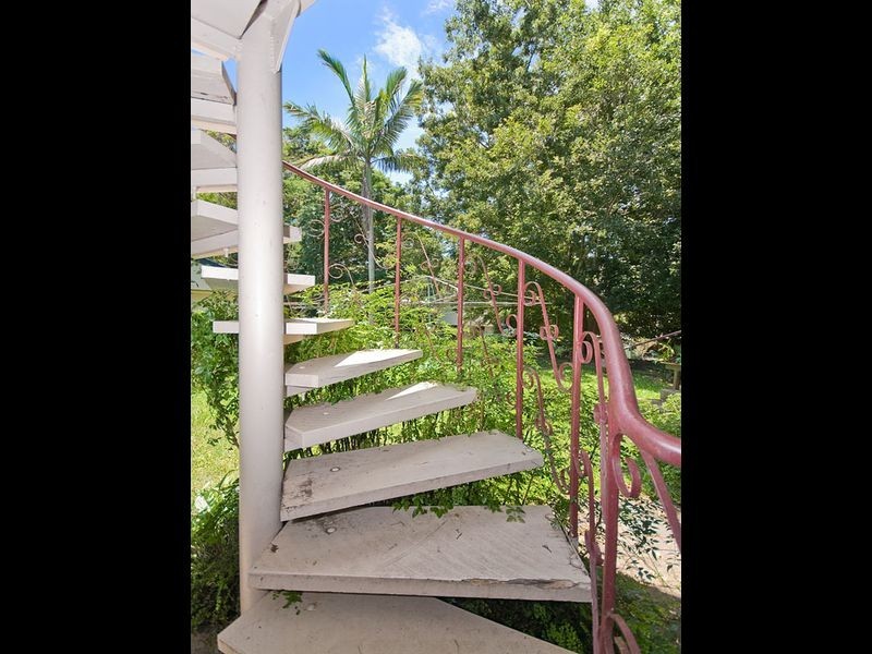 7 Praeger Street, Chapel Hill QLD 4069