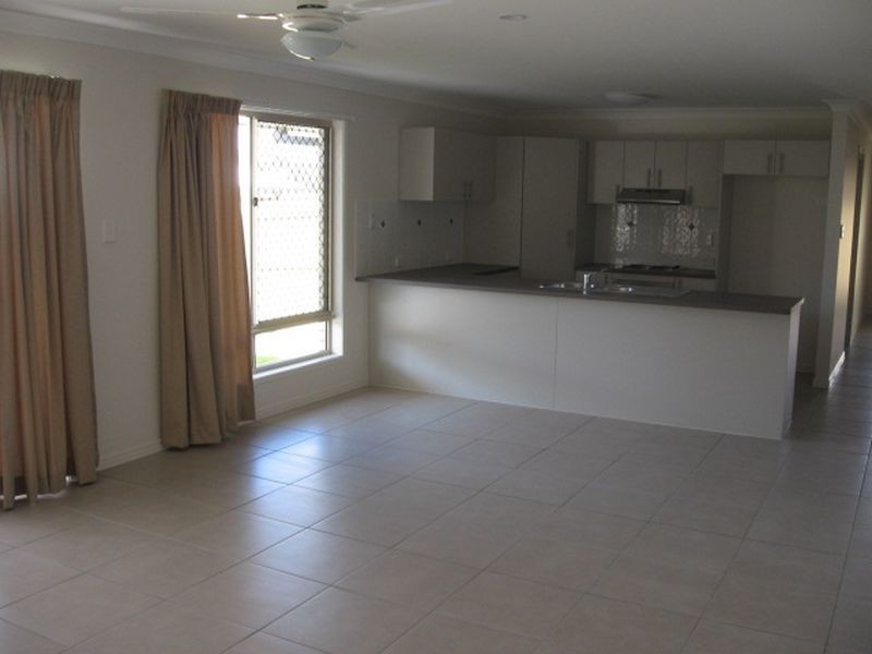 1/7 Lisa Court, Raceview QLD 4305