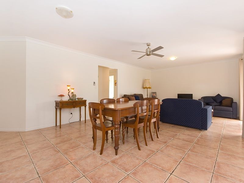 12 Haase Place, Bellbowrie QLD 4070